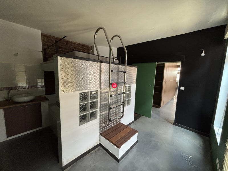 Loft - 66 m² - 3 pièces