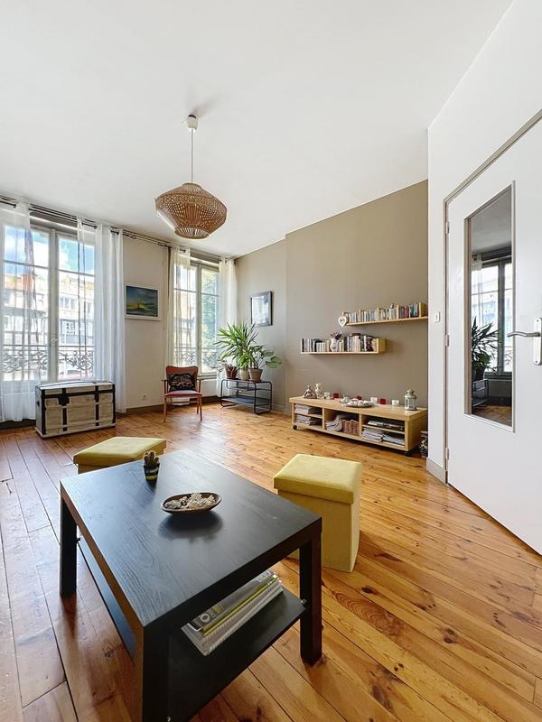 Appartement - 117 m² - 4 pièces