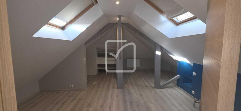 Maison - 149 m² - 6 pièces