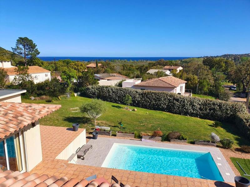 Maison - 168 m² - 5 pièces