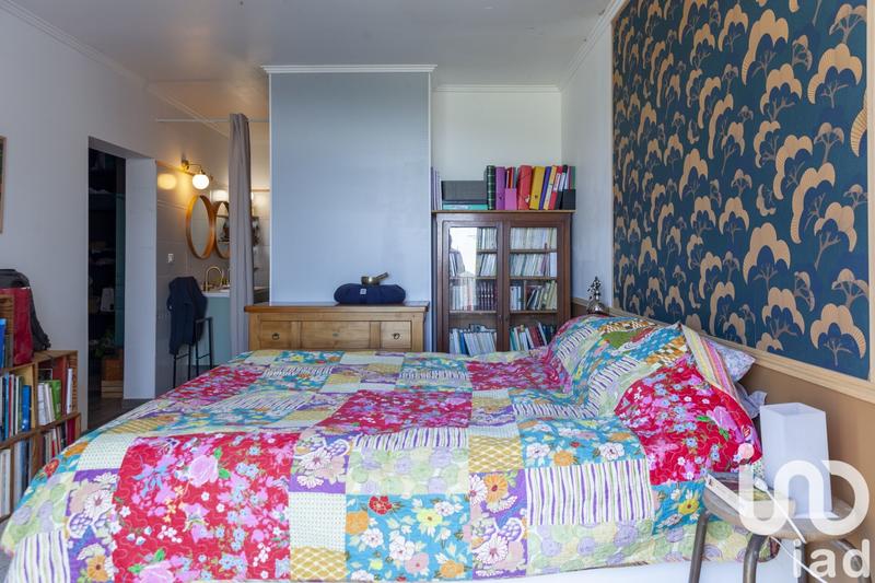 Maison - 240 m² - 8 pièces