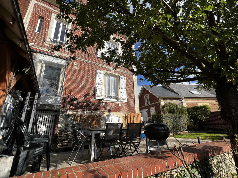 Maison - 155 m² - 8 pièces