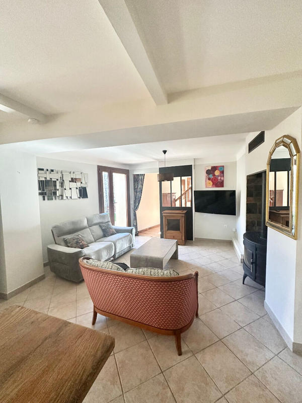 Maison - 95 m² - 4 pièces