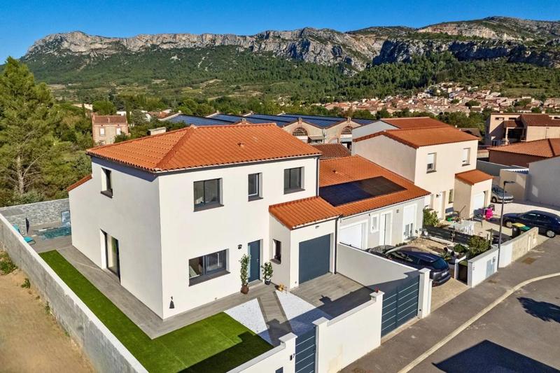 Maison - 130 m² - 5 pièces