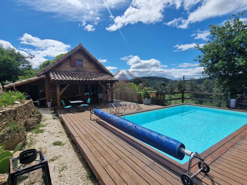 Maison de bois - 75 m² - 4 pièces