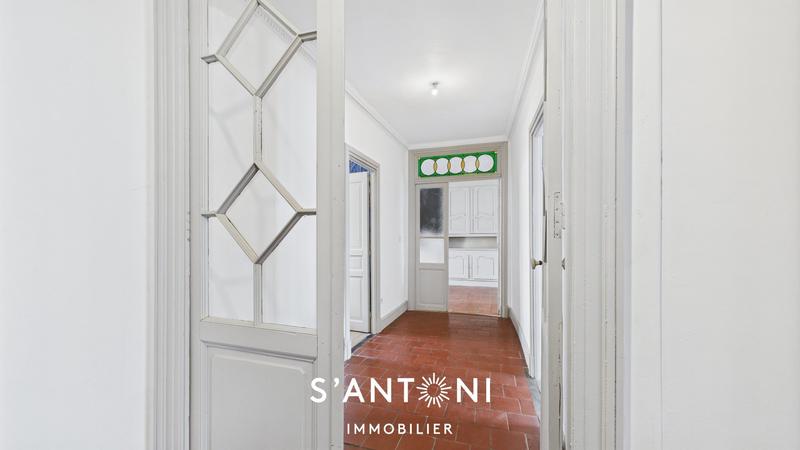 Maison - 270 m² - 7 pièces