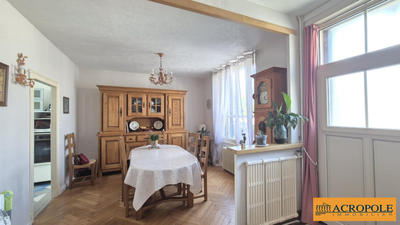 Maison - 150 m² - 5 pièces