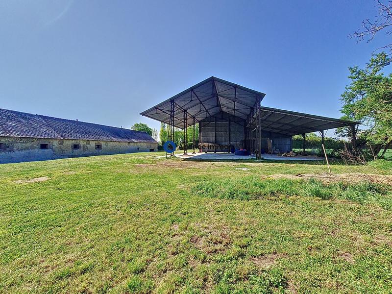 Maison - 211 m² - 5 pièces