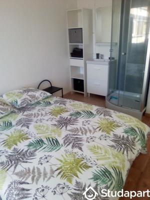 Chambre - 10 m² - 1 pièce