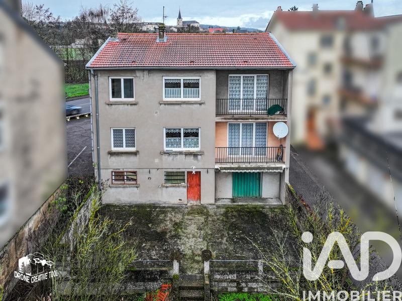 Maison - 180 m² - 8 pièces