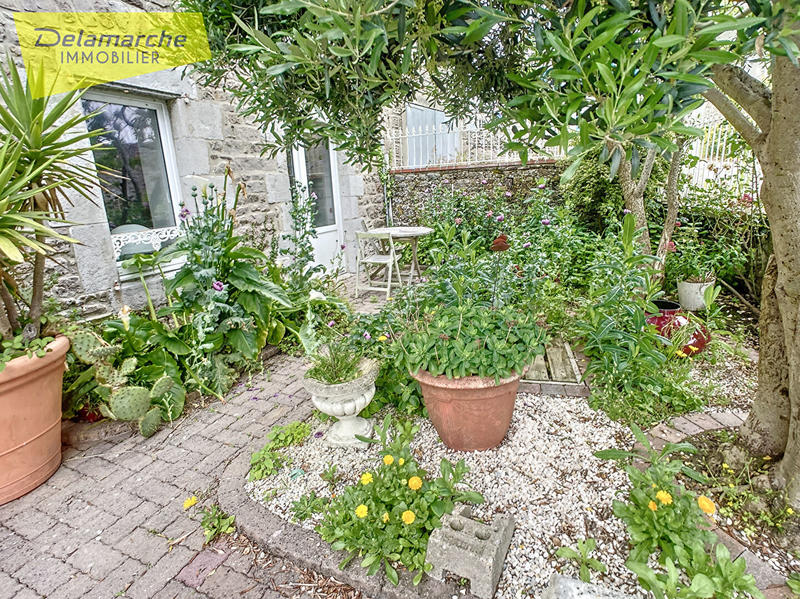 Maison - 205 m² - 6 pièces