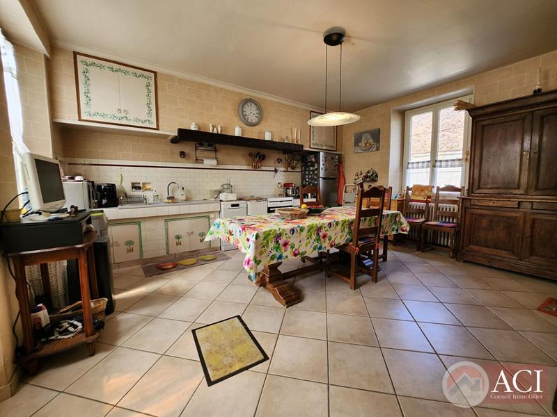 Maison - 164 m² - 7 pièces