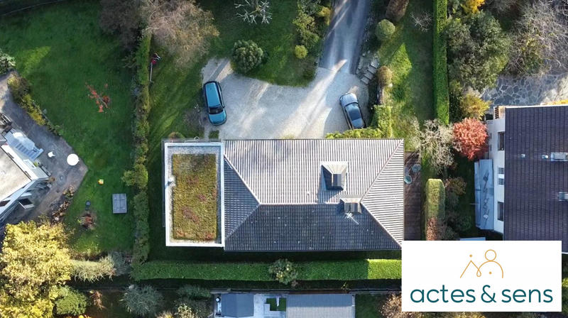 Maison - 215 m² - 10 pièces