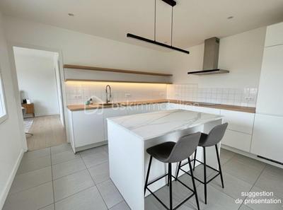 Maison - 130 m² - 8 pièces