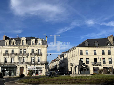 Bureau - 83 m² - 5 pièces