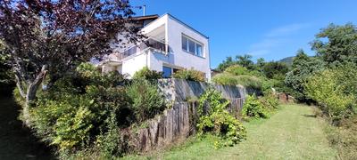 Maison - 250 m² - 9 pièces