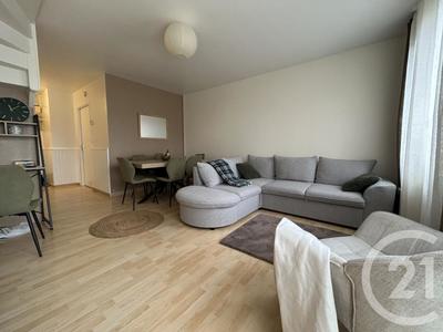 Maison - 76 m² - 4 pièces