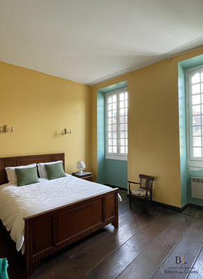 Maison ancienne - 343 m² - 10 pièces