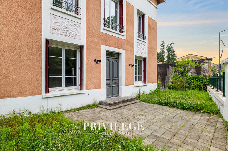 Appartement - 86 m² - 4 pièces