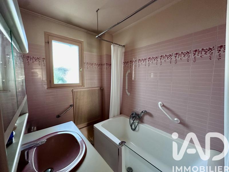 Maison - 90 m² - 3 pièces