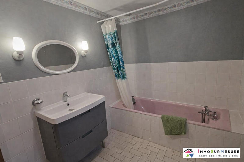 Maison - 145 m² - 7 pièces