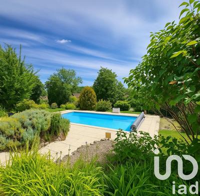 Maison de maîtres - 265 m² - 8 pièces