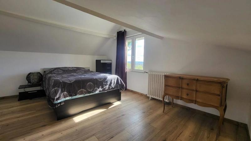 Maison - 177 m² - 7 pièces