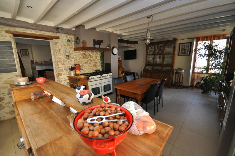 Maison - 185 m² - 7 pièces
