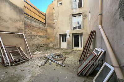 Maison - 300 m² - 14 pièces