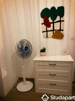 Chambre - 10 m² - 1 pièce