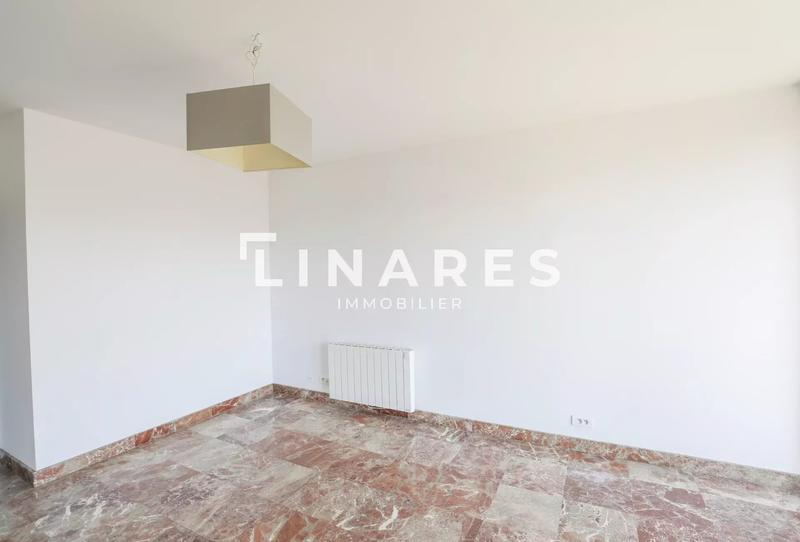 Appartement - 80 m² - 3 pièces