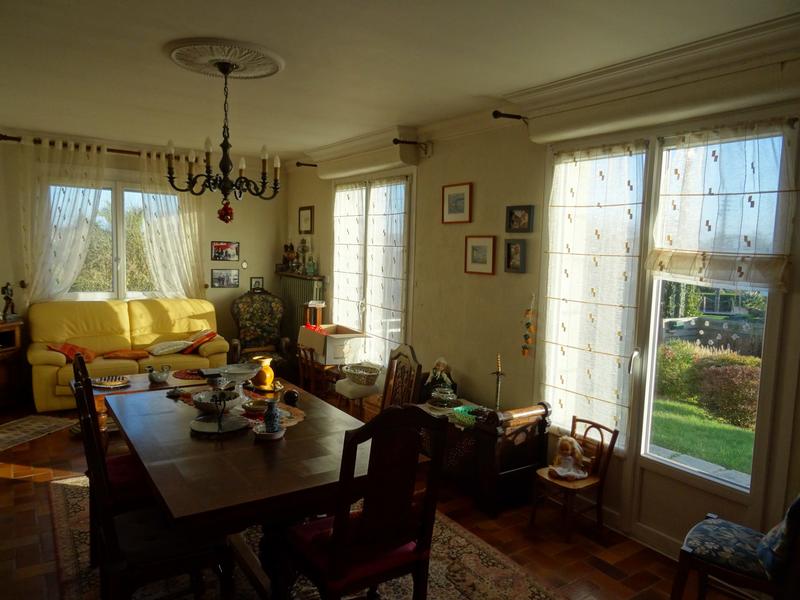 Maison - 135 m² - 8 pièces