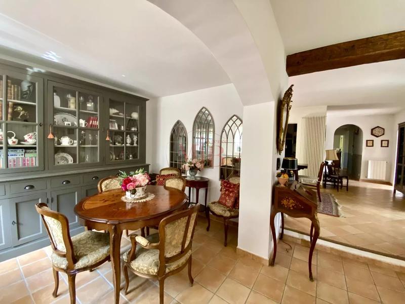 Villa - 210 m² - 7 pièces