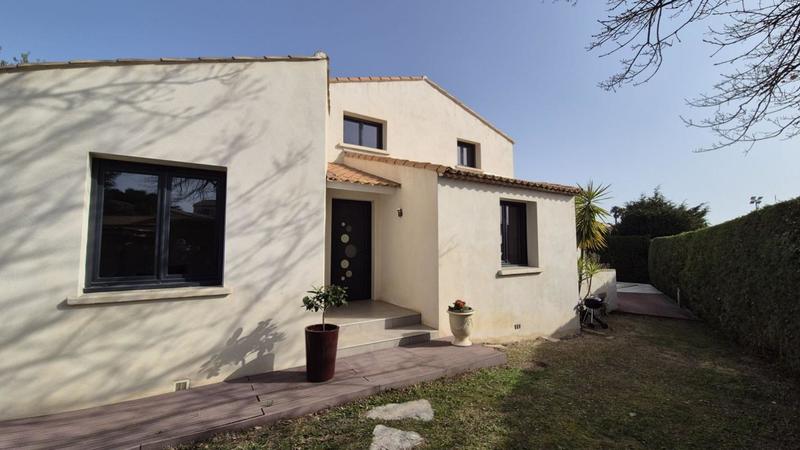 Villa - 174 m² - 7 pièces
