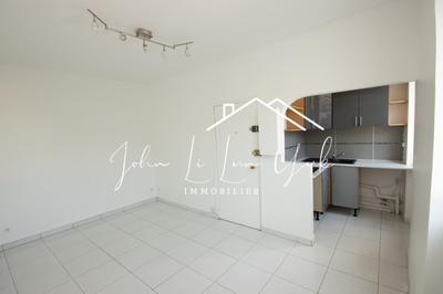 Appartement - 30 m² - 2 pièces