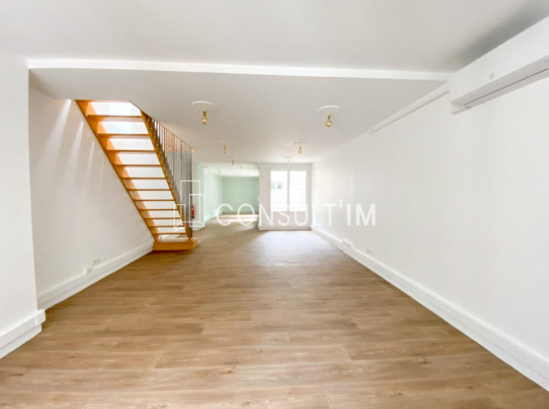 Bureau - 127 m² - 3 pièces