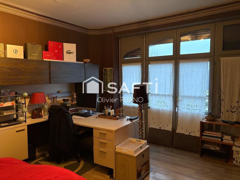 Maison - 165 m² - 6 pièces