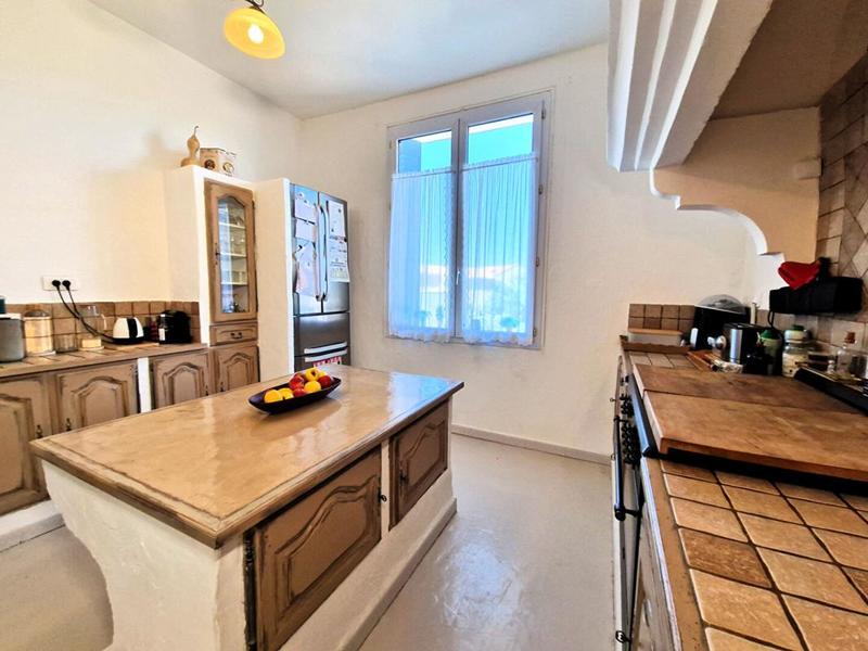 Maison - 202 m² - 10 pièces