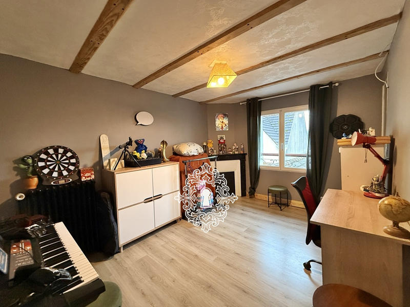 Maison - 95 m² - 5 pièces