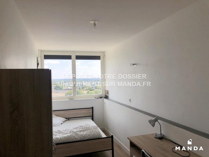 Chambre - 13 m² - 4 pièces