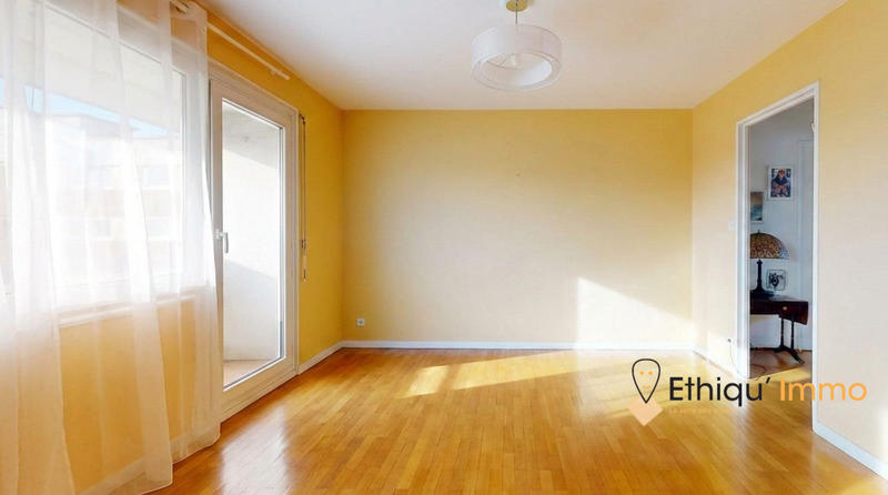 Appartement - 115 m² - 5 pièces