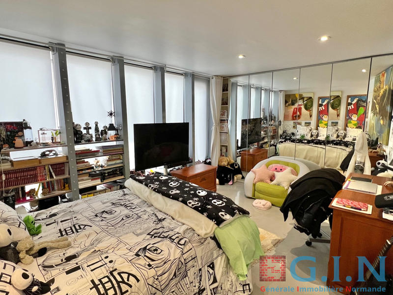 Maison - 217 m² - 6 pièces