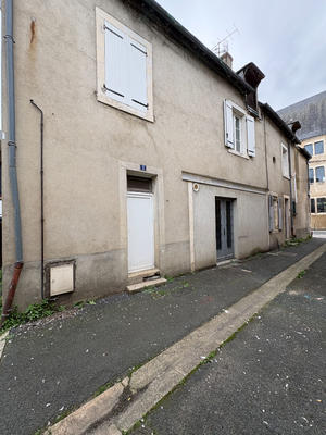 Maison - 181 m² - 6 pièces