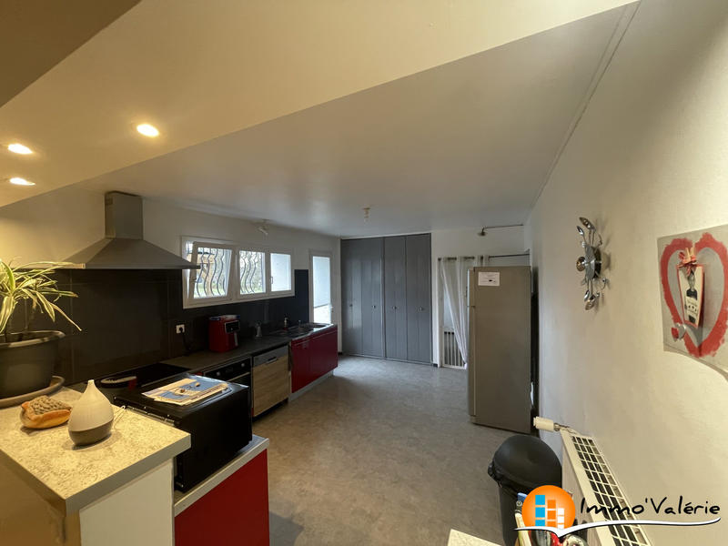 Maison - 185 m² - 6 pièces