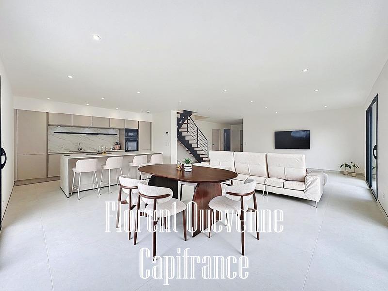 Maison - 147 m² - 6 pièces