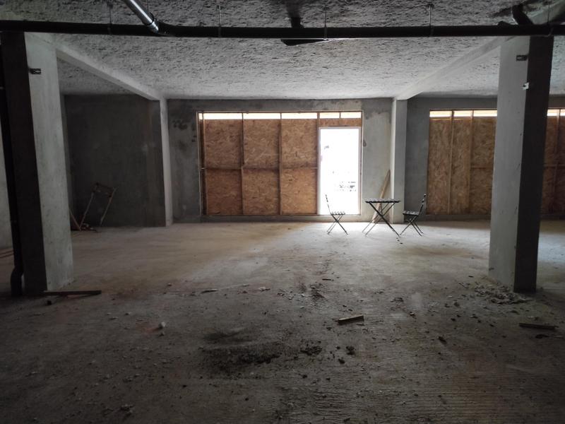 Local commercial - 77 m²