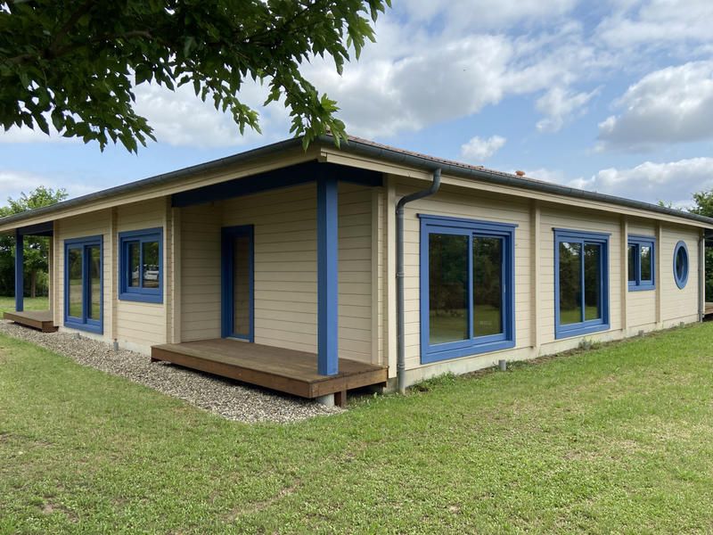 Maison - 371 m² - 15 pièces