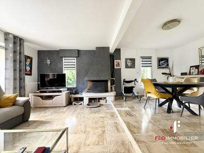 Maison - 140 m² - 7 pièces