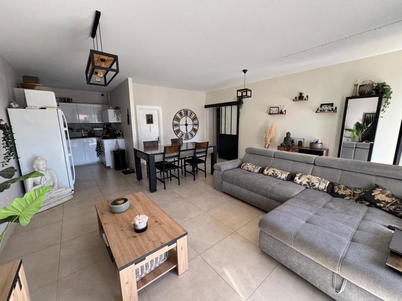 Appartement - 80 m² - 3 pièces