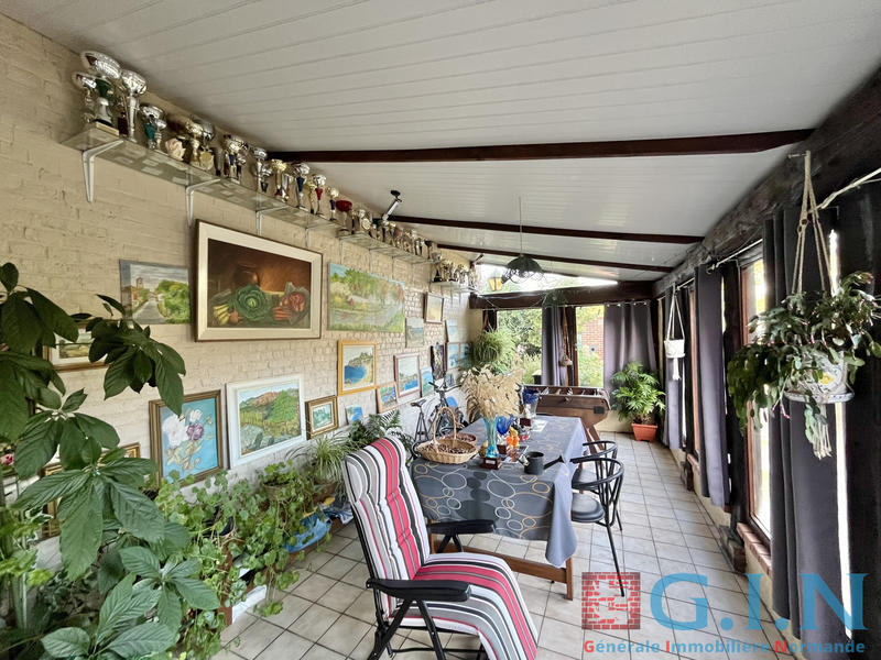 Maison - 276 m² - 5 pièces